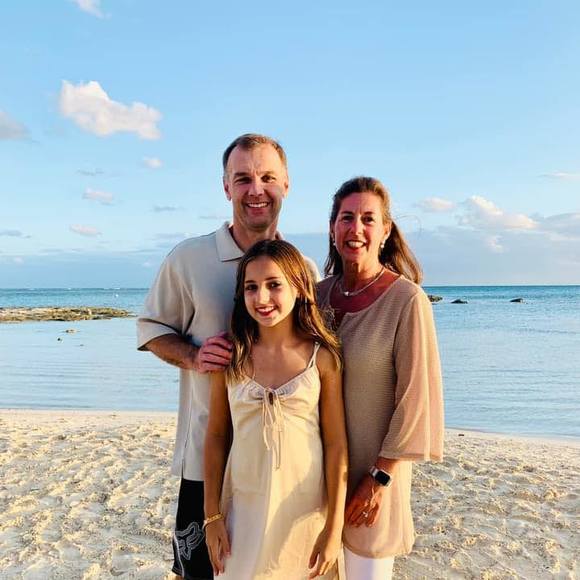 Meet your Posher, Stacie - Picture 1 of 1